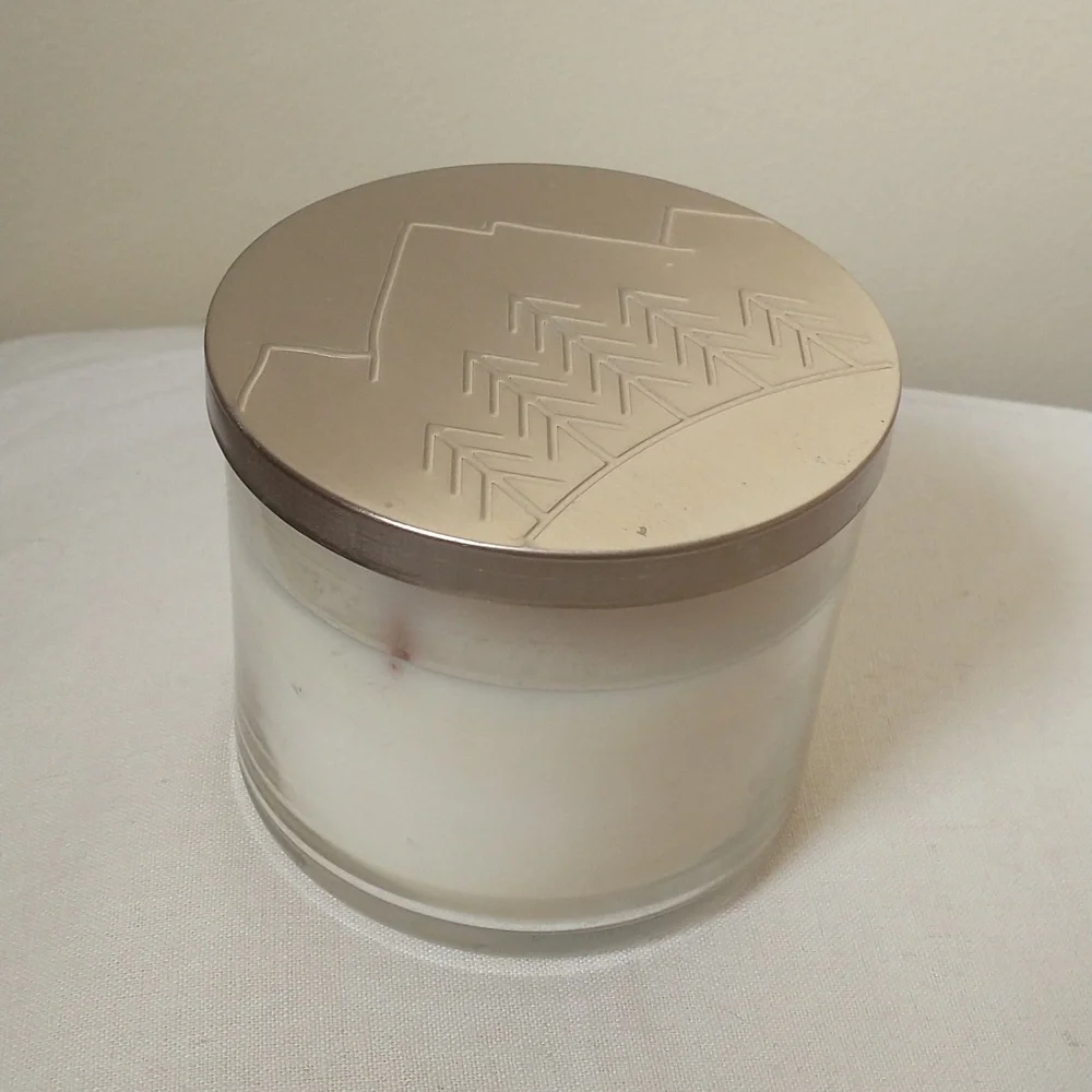 Bath and body works candle
